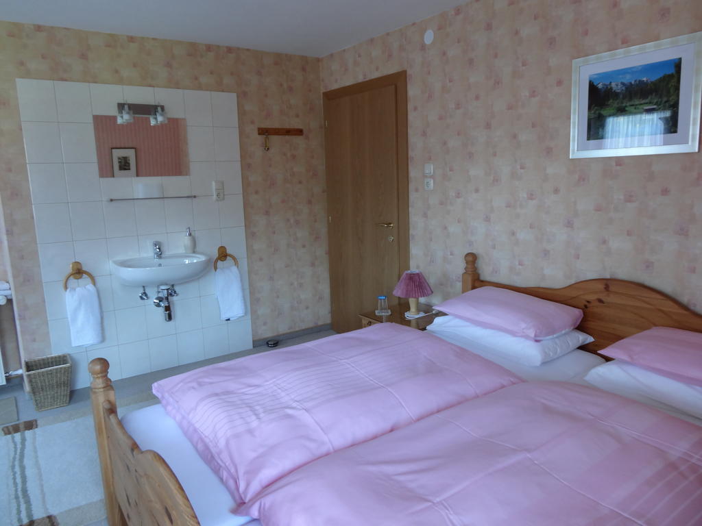 エールヴァルト Haus Karl'S Ruh Bed & Breakfast 部屋 写真