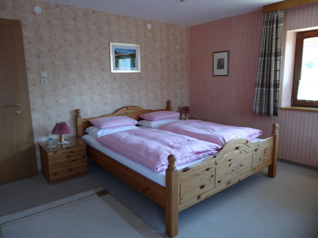 エールヴァルト Haus Karl'S Ruh Bed & Breakfast 部屋 写真